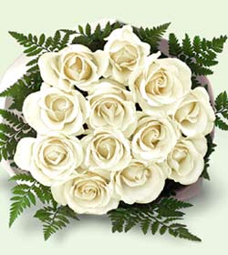  �i�ek sipari�i Eryaman uluslararas� �i�ek g�nderme  12 adet beyaz g�l buket