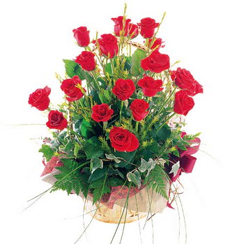  �i�ek yolla Eryaman 14 �ubat sevgililer g�n� �i�ek  12 adet kirmizi g�lden sepet tanzimi