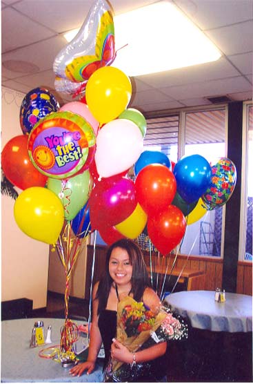  Eryaman �i�ek�i  �i�ek , �i�ek�i , �i�ek�ilik  49 adet karisik renkte u�an balonlar buketi