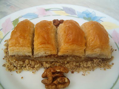online pastane Essiz lezzette 1 kilo cevizli baklava  Eryaman �i�ek g�nder �i�ek servisi , �i�ek�i adresleri 