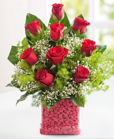 Cam i�erisinde 9 adet k�rm�z� g�l  Eryaman �i�ek�i  �i�ek , �i�ek�i , �i�ek�ilik 