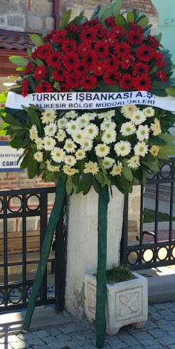 Cenaze �i�ek modeli  �i�ek sipari�i Eryaman uluslararas� �i�ek g�nderme 