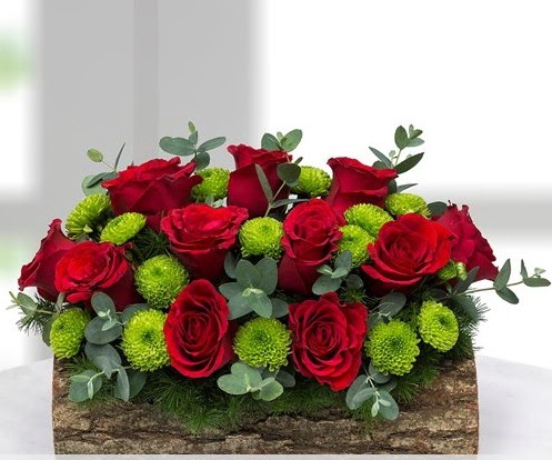 Silindir k�t�kte 11 k�rm�z� g�l ve krizantem  Eryaman �i�ek�i  �i�ek , �i�ek�i , �i�ek�ilik 