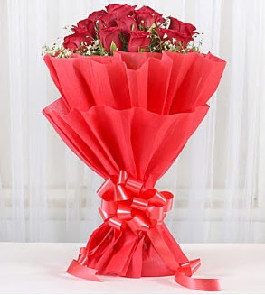 12 adet k�rm�z� g�l buketi  Eryaman �i�ek g�nderme online �i�ek�i 