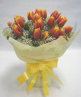 lale �i�egi buket halindedir   Eryaman �nternetten �i�ek sipari�i 