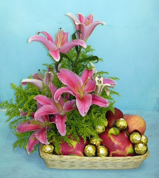  Eryaman �i�ek g�nder �i�ek servisi , �i�ek�i adresleri  sepet i�erisinde meyva ve �i�ekler