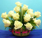 12 adet beyaz g�l sepeti  Eryaman �i�ek g�nder �i�ek servisi , �i�ek�i adresleri 