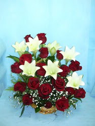 g�ller ve kazablankalardan sepet   Eryaman �i�ek g�nder �i�ek servisi , �i�ek�i adresleri 