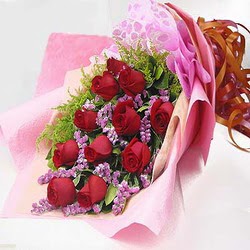 11 adet kirmizi g�l ve kir �i�ekleri  Eryaman �i�ek�i  �i�ek , �i�ek�i , �i�ek�ilik 
