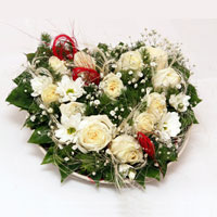  Eryaman �i�ek�i ankaraya �i�ek yolla �i�ek�iler  ince cam i�erisinde 13 adet beyaz g�l ve kir �i�ek