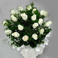  Eryaman �i�ek g�nderme online �i�ek�i  11 adet beyaz g�l buketi ve bembeyaz amnbalaj