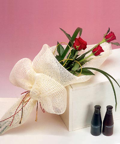 3 adet kalite g�l sade ve sik halde bir tanzim  Eryaman Ankara ucuz �i�ek g�nder 