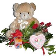  Ankara Eryaman �i�ek ma�azas� , �i�ek�i adresleri  4 adet g�l , oyuncak , mum ve kutu �ikolata