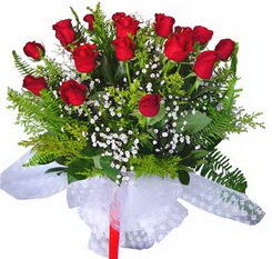  Eryaman �i�ek g�nderme sitemiz g�venlidir  12 adet kirmizi g�l buketi esssiz g�rsellik
