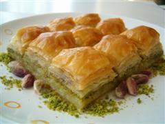 tatli siparisi essiz lezzette 1 kilo fistikli baklava  Eryaman �i�ek�i telefonlar� eryaman �i�ek 