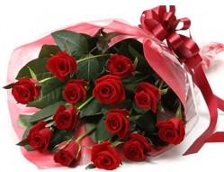  �i�ek yolla Eryaman 14 �ubat sevgililer g�n� �i�ek  10 adet kipkirmizi g�llerden buket tanzimi