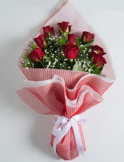 9 adet k�rm�z� g�lden buket  Eryaman �i�ek g�nderme sitemiz g�venlidir 