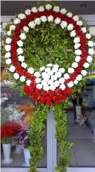 Cenaze �elenk �i�e�i modeli  �i�ek yolla Eryaman 14 �ubat sevgililer g�n� �i�ek 