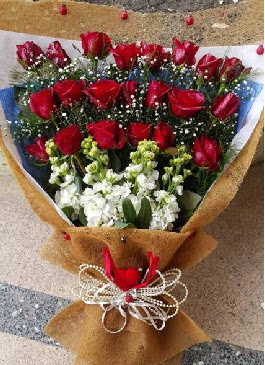 Ni�an s�z k�z isteme buketi �i�e�i  Eryaman �i�ek g�nderme sitemiz g�venlidir 