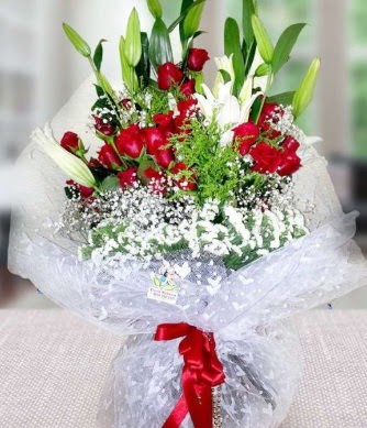 K�z isteme buketi lilyum g�l  Eryamandaki �i�ek�iler kaliteli taze ve ucuz �i�ekler 