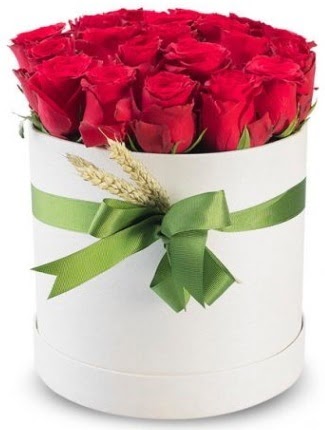 25 adet �zel kutuda k�rm�z� g�l  Eryaman �i�ek sat��� anneler g�n� �i�ek yolla  s�z �i�ekler