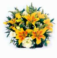  Eryaman �i�ek�i ankaraya �i�ek yolla �i�ek�iler  Lilyumlardan bir sepet �zel